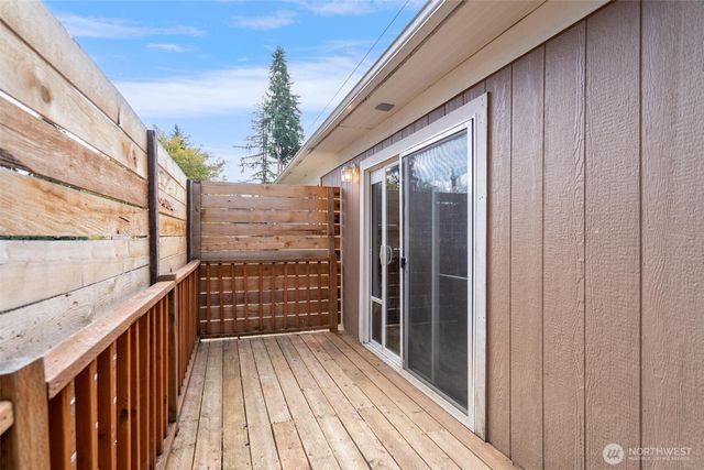 17128 Kinnikinnick Ct SE, Yelm, WA 98597