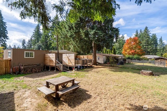 17128 Kinnikinnick Ct SE, Yelm, WA 98597