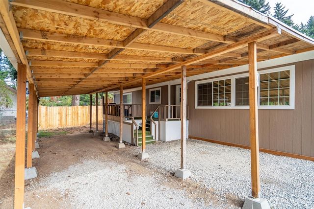 17128 Kinnikinnick Ct SE, Yelm, WA 98597