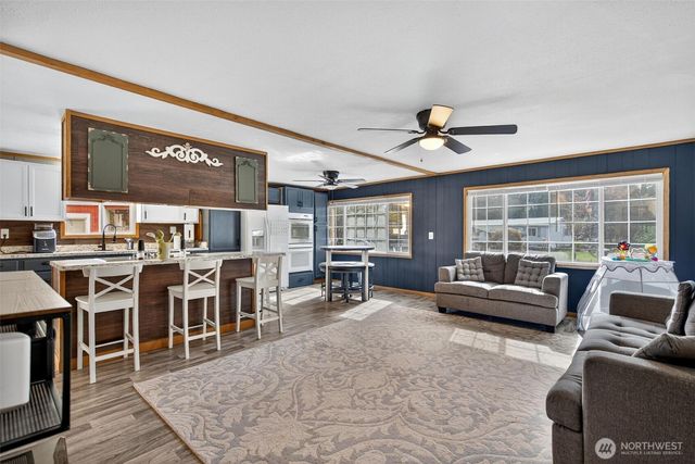 17128 Kinnikinnick Ct SE, Yelm, WA 98597