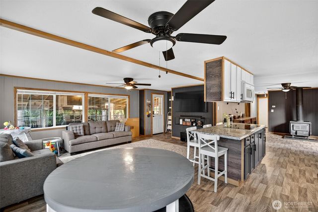 17128 Kinnikinnick Ct SE, Yelm, WA 98597