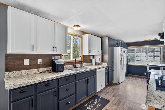 17128 Kinnikinnick Ct SE, Yelm, WA 98597