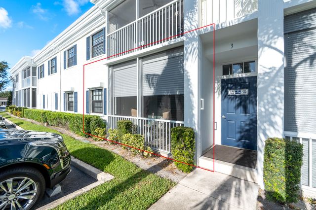 130 CYPRESS CLUB Drive 306, Pompano Beach, FL 33060