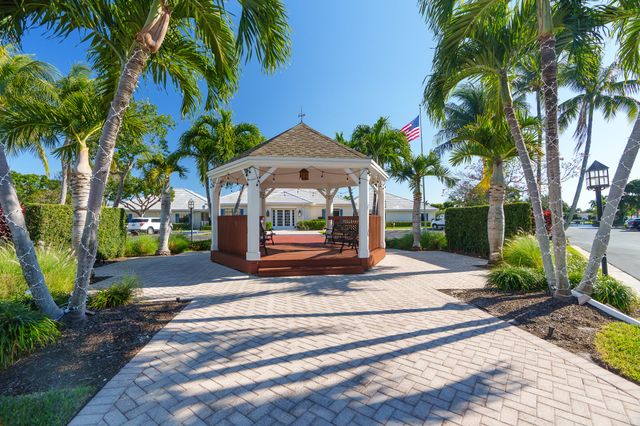 130 CYPRESS CLUB Drive 306, Pompano Beach, FL 33060