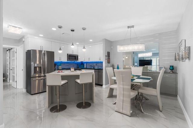 130 CYPRESS CLUB Drive 306, Pompano Beach, FL 33060
