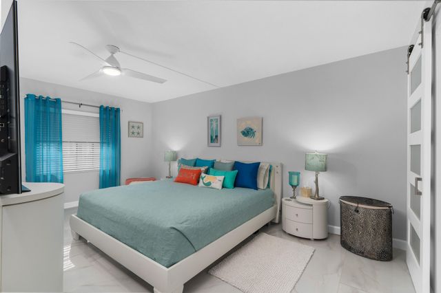 130 CYPRESS CLUB Drive 306, Pompano Beach, FL 33060