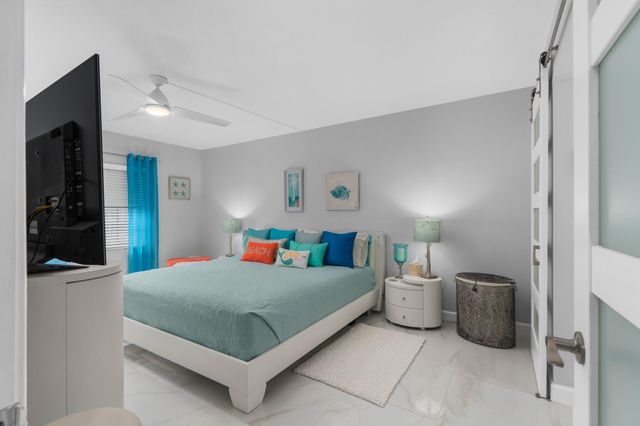 130 CYPRESS CLUB Drive 306, Pompano Beach, FL 33060