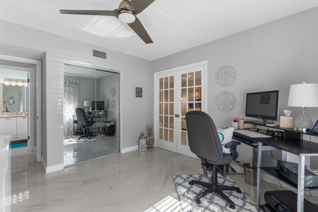 130 CYPRESS CLUB Drive 306, Pompano Beach, FL 33060