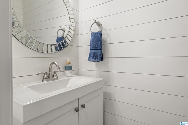 1278 EAGLE PARK ROAD, Birmingham, AL 35242