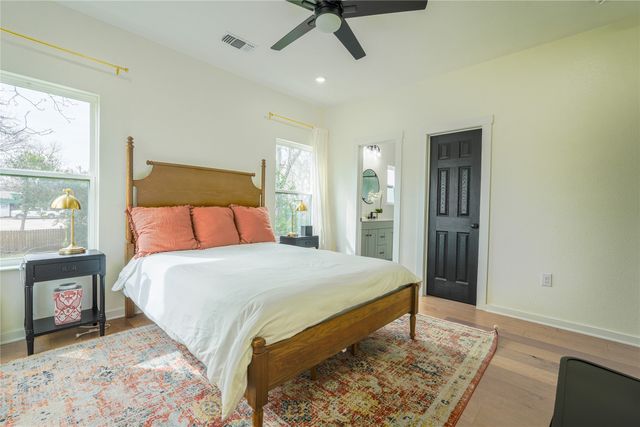 1904 N 17th, Waco, TX 76707