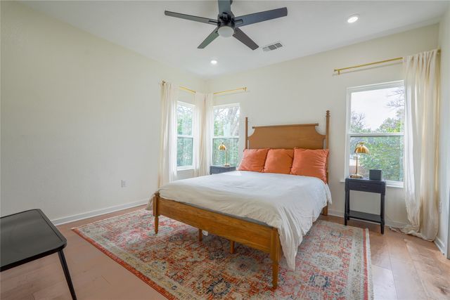 1904 N 17th, Waco, TX 76707