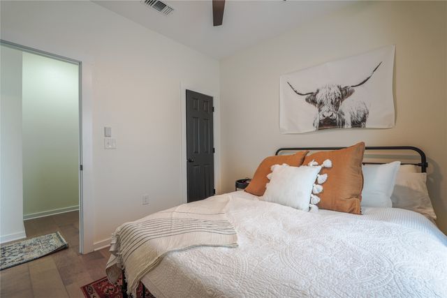 1904 N 17th, Waco, TX 76707