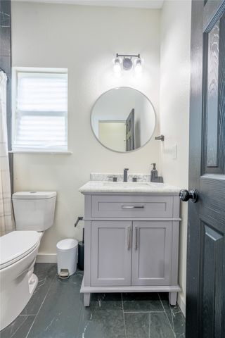 1904 N 17th, Waco, TX 76707