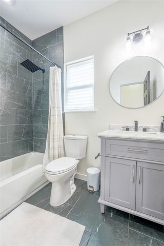 1904 N 17th, Waco, TX 76707