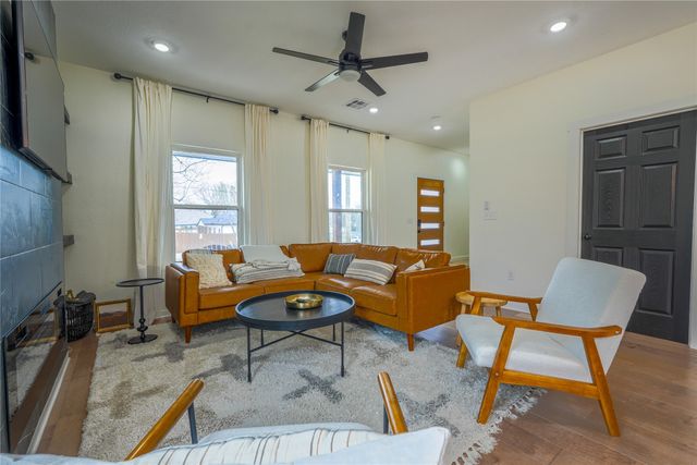 1904 N 17th, Waco, TX 76707