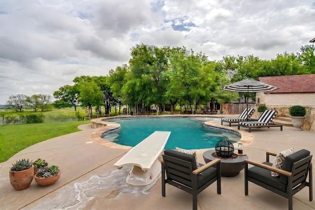 163 Oakcrest Hills Drive, Aledo, TX 76008