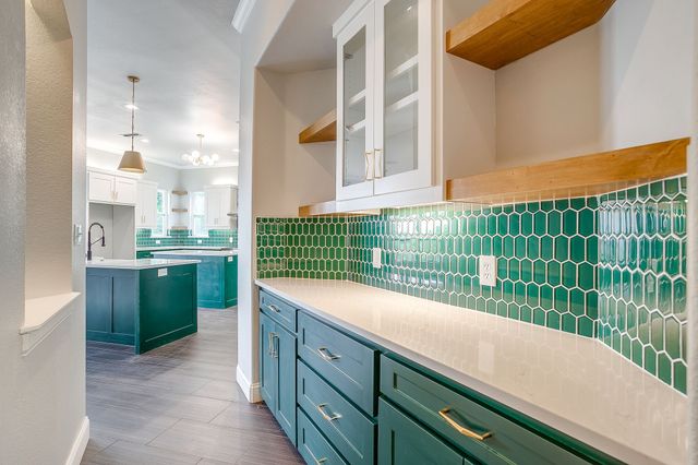 163 Oakcrest Hills Drive, Aledo, TX 76008