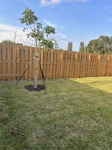 2345 NW 131st Cir 2345, Miami, FL 33167