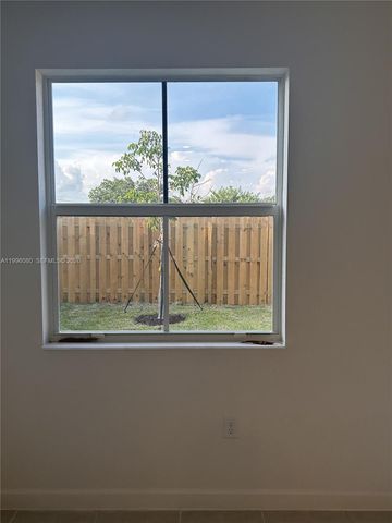 2345 NW 131st Cir 2345, Miami, FL 33167