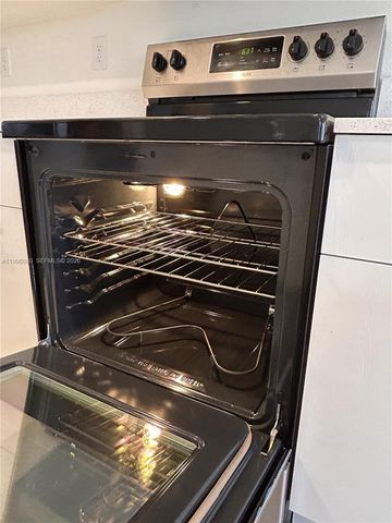 2345 NW 131st Cir 2345, Miami, FL 33167