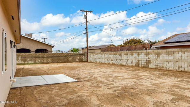 8249 Great Cir Drive, California City, CA 93505