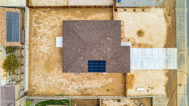 8249 Great Cir Drive, California City, CA 93505