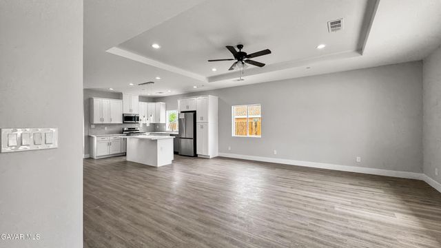 8249 Great Cir Drive, California City, CA 93505