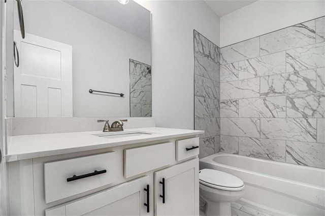 301 Retreat Way, Carrollton, GA 30116