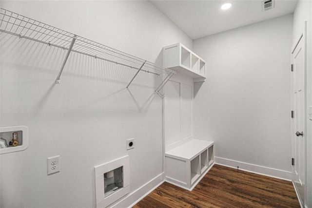 301 Retreat Way, Carrollton, GA 30116