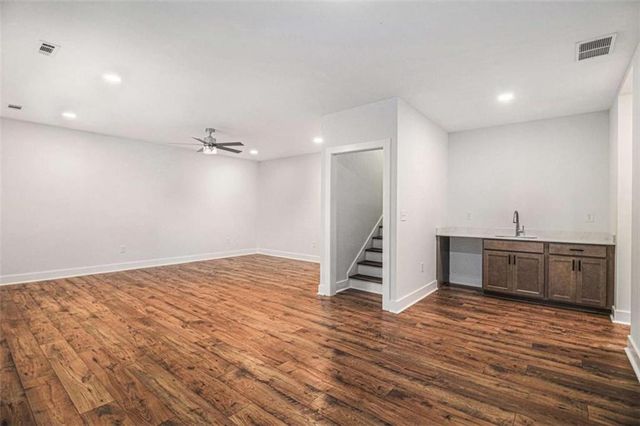 301 Retreat Way, Carrollton, GA 30116