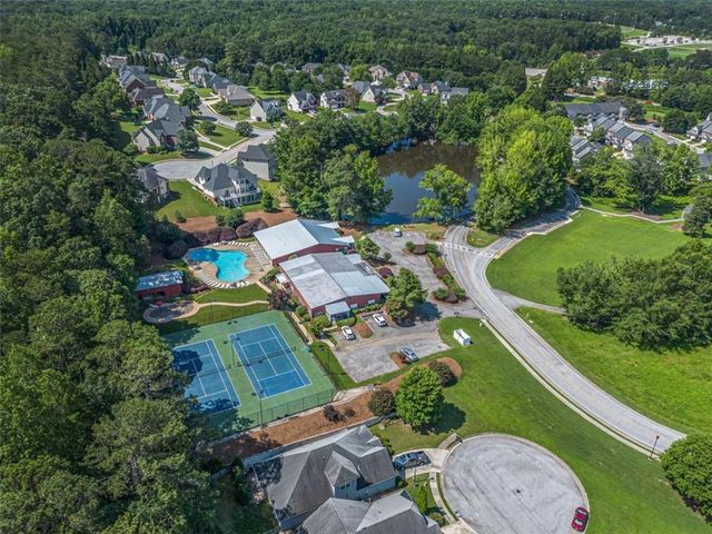 301 Retreat Way, Carrollton, GA 30116