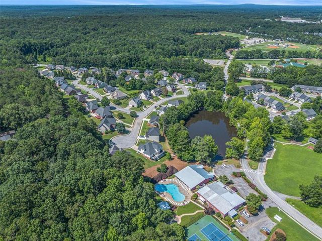 301 Retreat Way, Carrollton, GA 30116