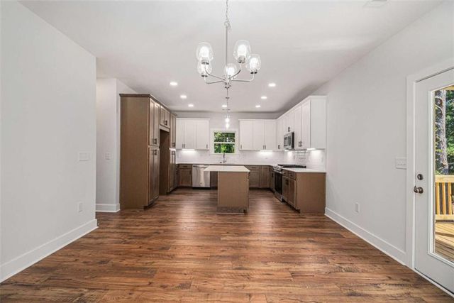 301 Retreat Way, Carrollton, GA 30116