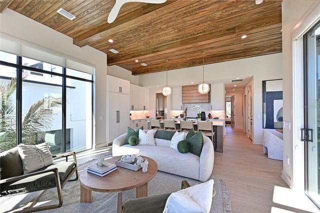 111 PALMETTO AVENUE, Anna Maria, FL 34216