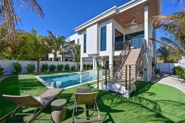 111 PALMETTO AVENUE, Anna Maria, FL 34216