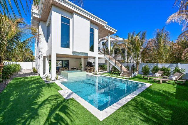 111 PALMETTO AVENUE, Anna Maria, FL 34216