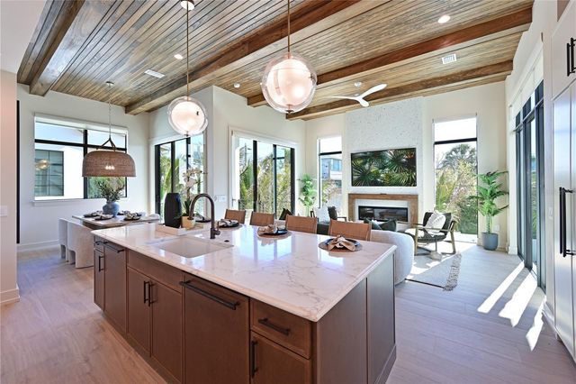 111 PALMETTO AVENUE, Anna Maria, FL 34216