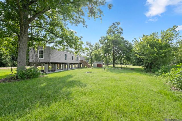 8526 Pertuis Rd, St Amant, LA 70774