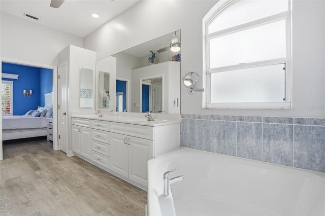 236 NE 14TH AVENUE, Cape Coral, FL 33909