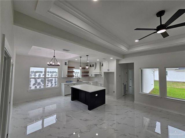 5905 N Pedaso Del Sol N, Edinburg, TX 78542