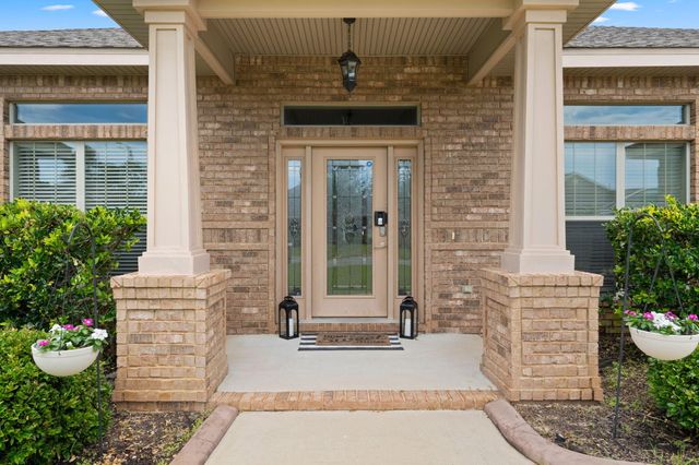 9722 Misty Meadow Lane, Navarre, FL 32566