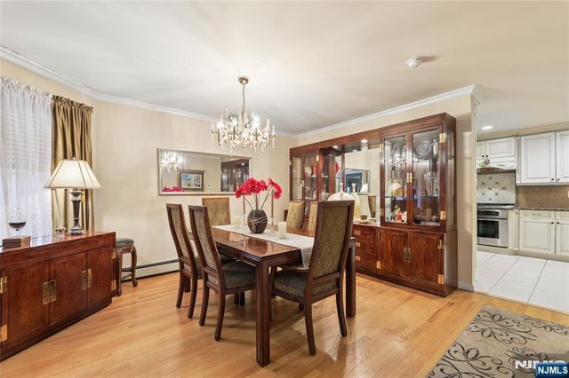 7 Valen, Franklin Lakes, NJ 07417