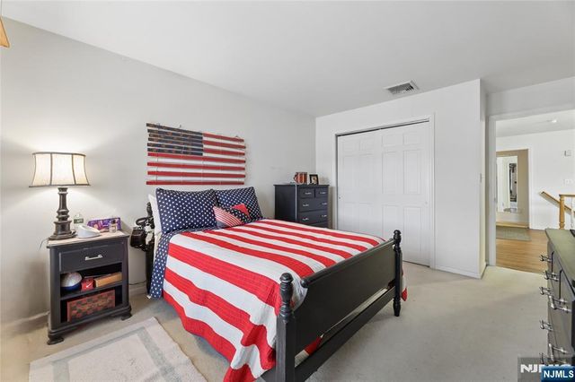 7 Valen, Franklin Lakes, NJ 07417