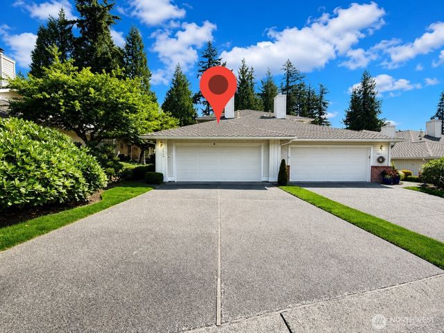2009 Mill Pointe Drive SE, Bothell, WA 98012