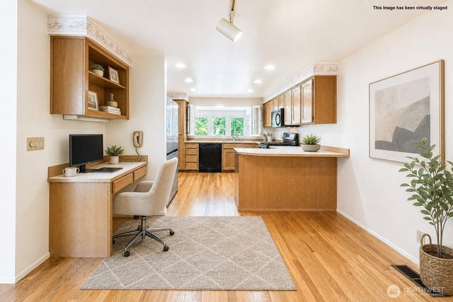 2009 Mill Pointe Drive SE, Bothell, WA 98012