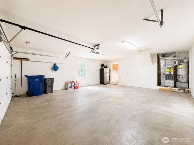 2009 Mill Pointe Drive SE, Bothell, WA 98012
