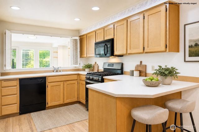 2009 Mill Pointe Drive SE, Bothell, WA 98012