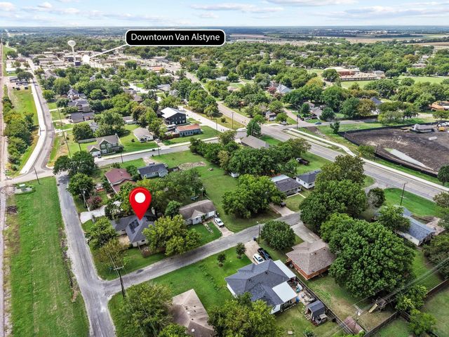 878 N Main Drive, Van Alstyne, TX 75495