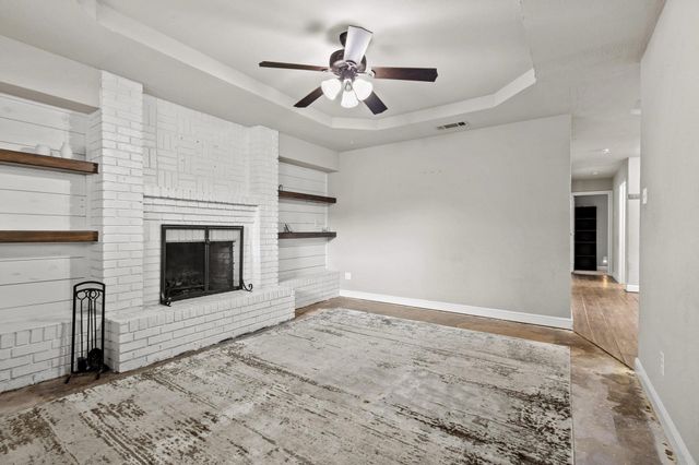 878 N Main Drive, Van Alstyne, TX 75495
