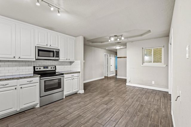 878 N Main Drive, Van Alstyne, TX 75495